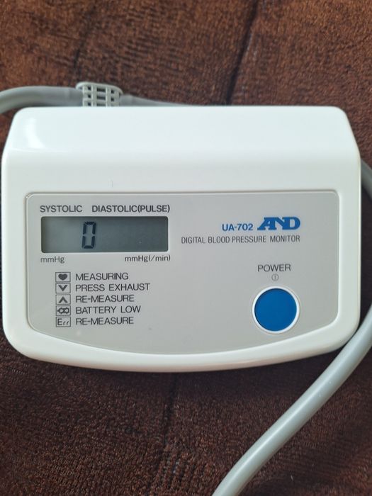 Тонометр напівавтоматичний AND ua 702