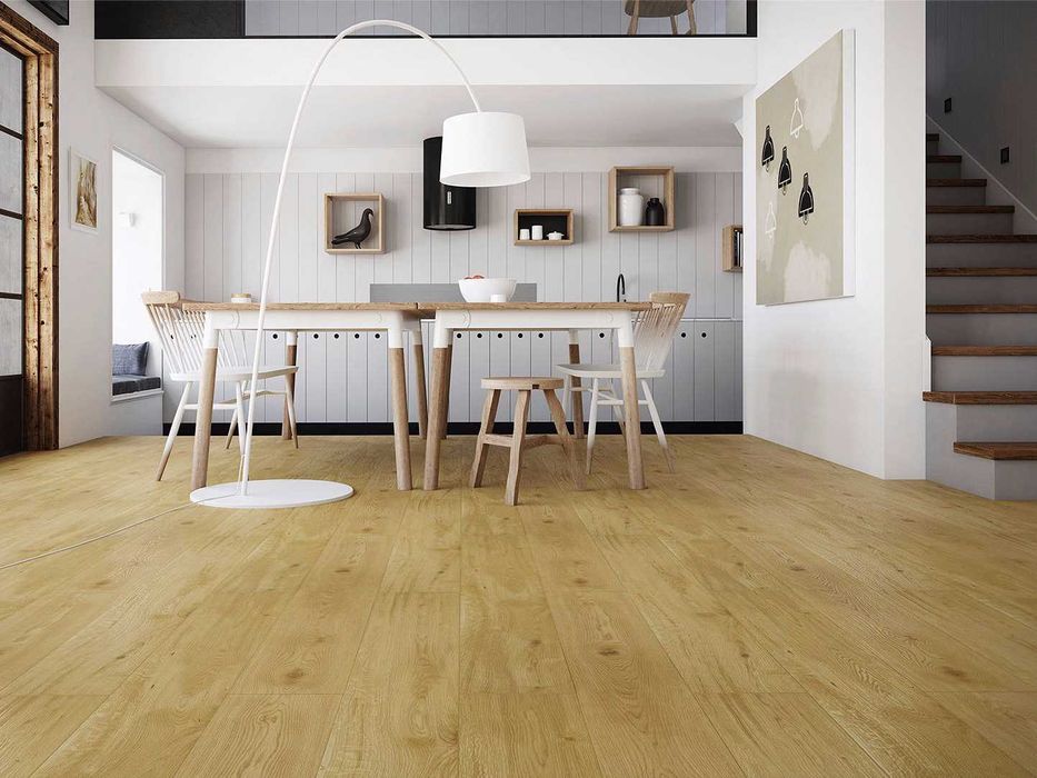 Deska podłogowa DĘBOWA,parkiet -warstwowa/lita, lakierowana,olejowana