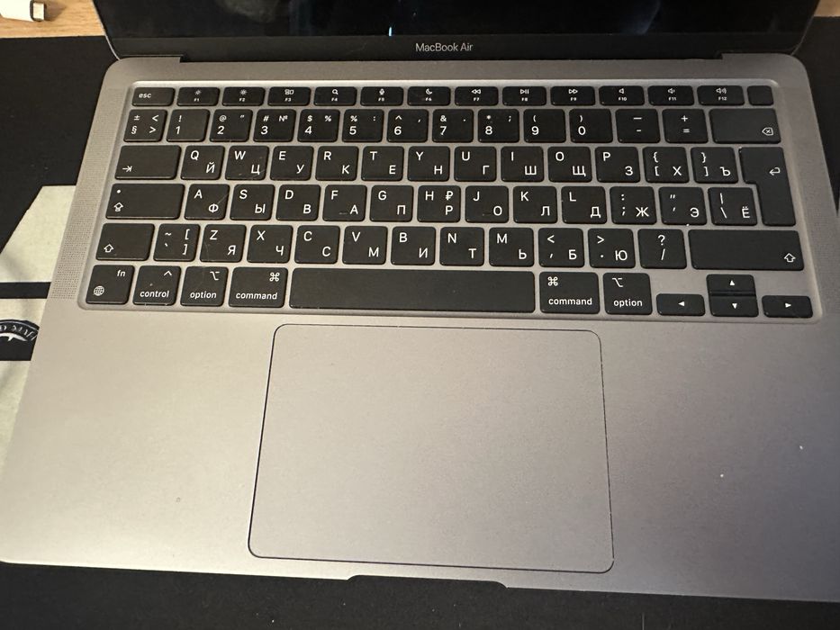Макбук AIR M1 256 gb ідеал