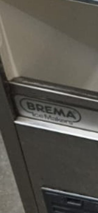 Máquina de fazer gelo