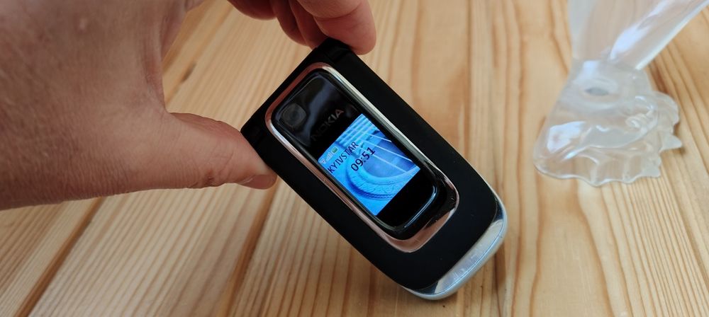Nokia 6131          .