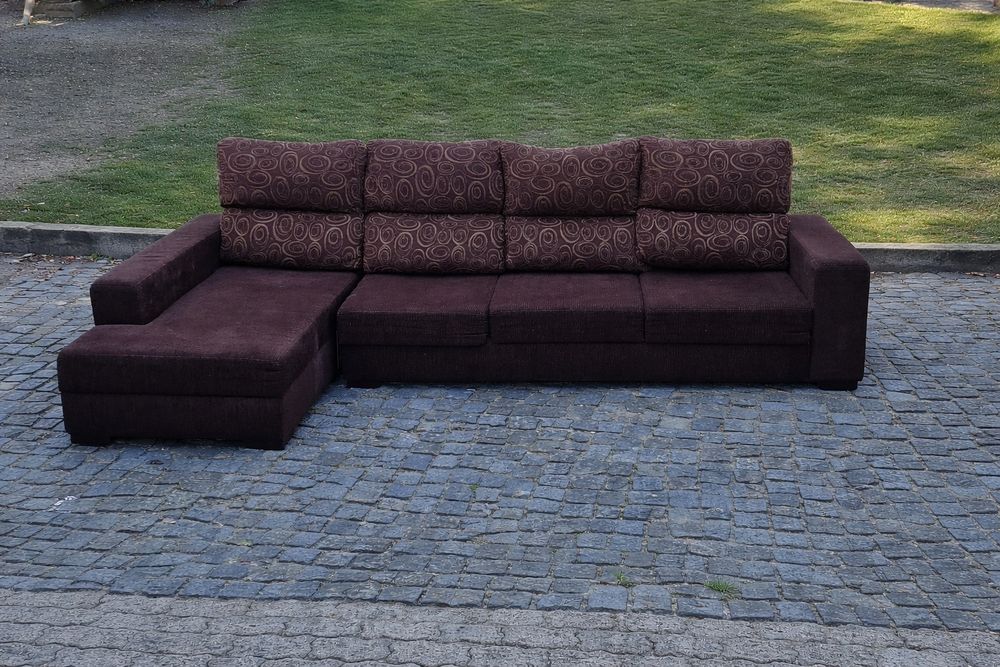 Sofá em L em tecido