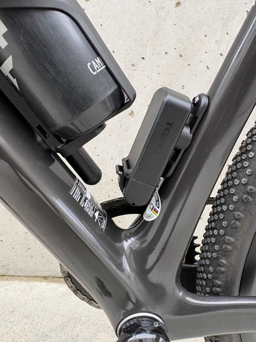 Scott Addict gravel 30 carbono tamanho M(54) seminova