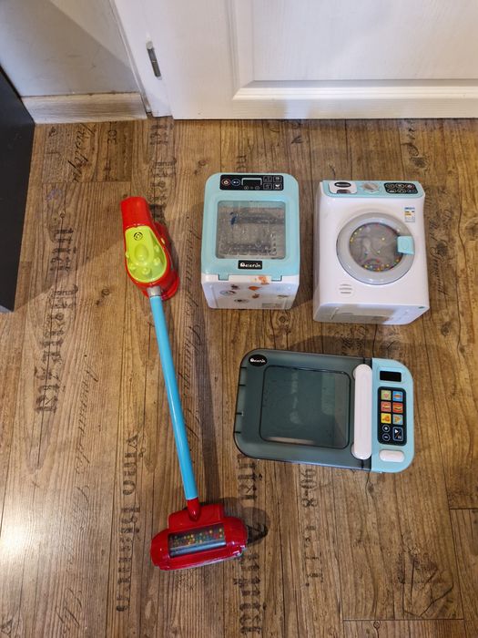 Zabawkowy odkurzacz pralka mikrofalówka zmywarka