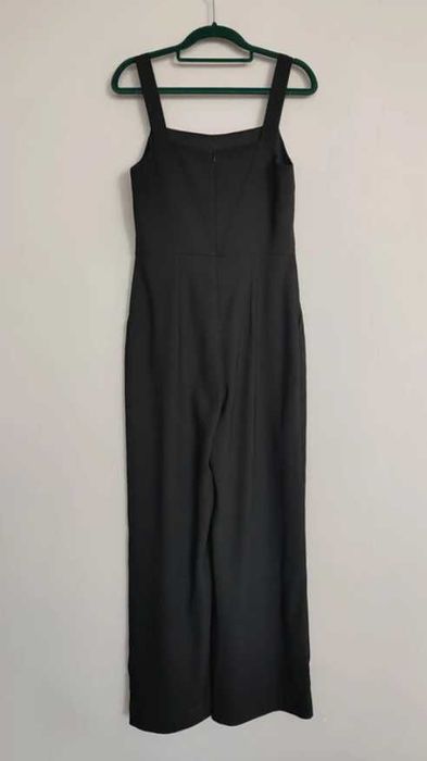Elegancki czarny kombinezon Hallhuber