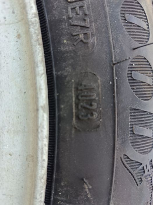 Alufelgi 5x100 seat z oponami zimowymi  Goodyear 185\60\R15