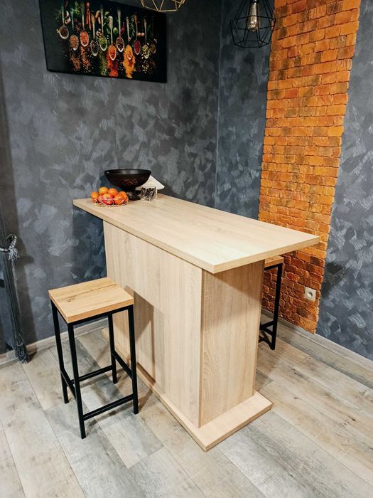 Продаю стіл барний+2 стільці