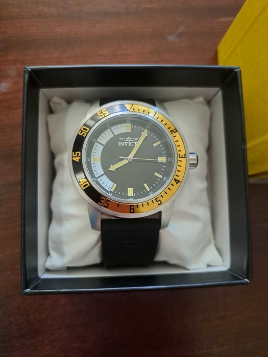 Годинник INVICTA дайвер-стайл Speciality Collection – Model 12846