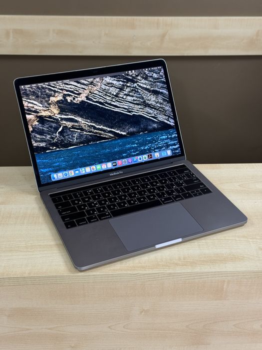 macbook pro touch bar - Ноутбуки и аксессуары в Одесская область