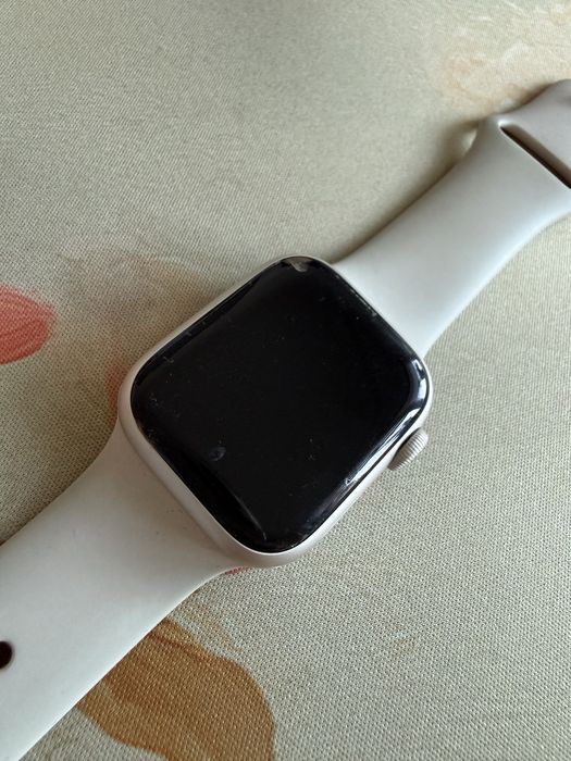 Apple Watch series 8 41mm z aluminium