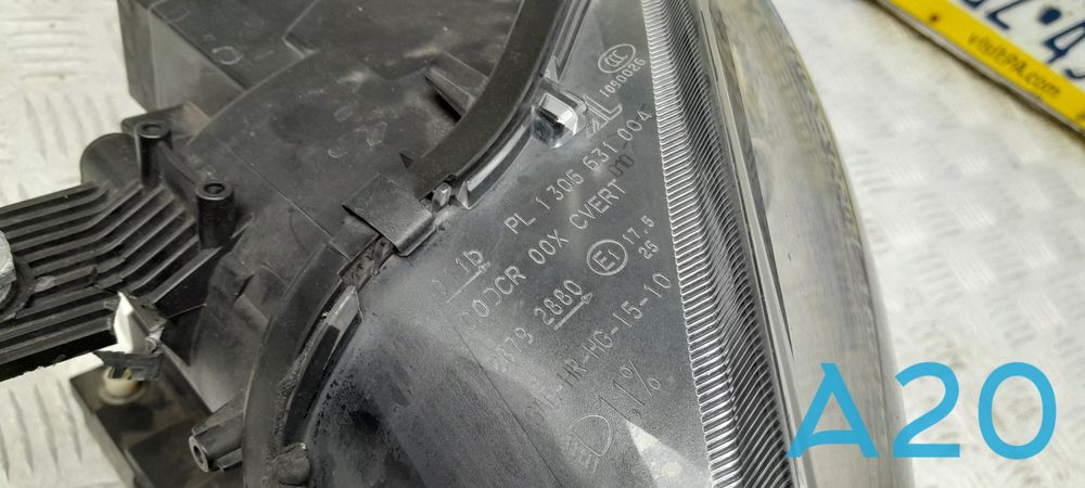 Фара на MINI COUNTRYMAN (R60)