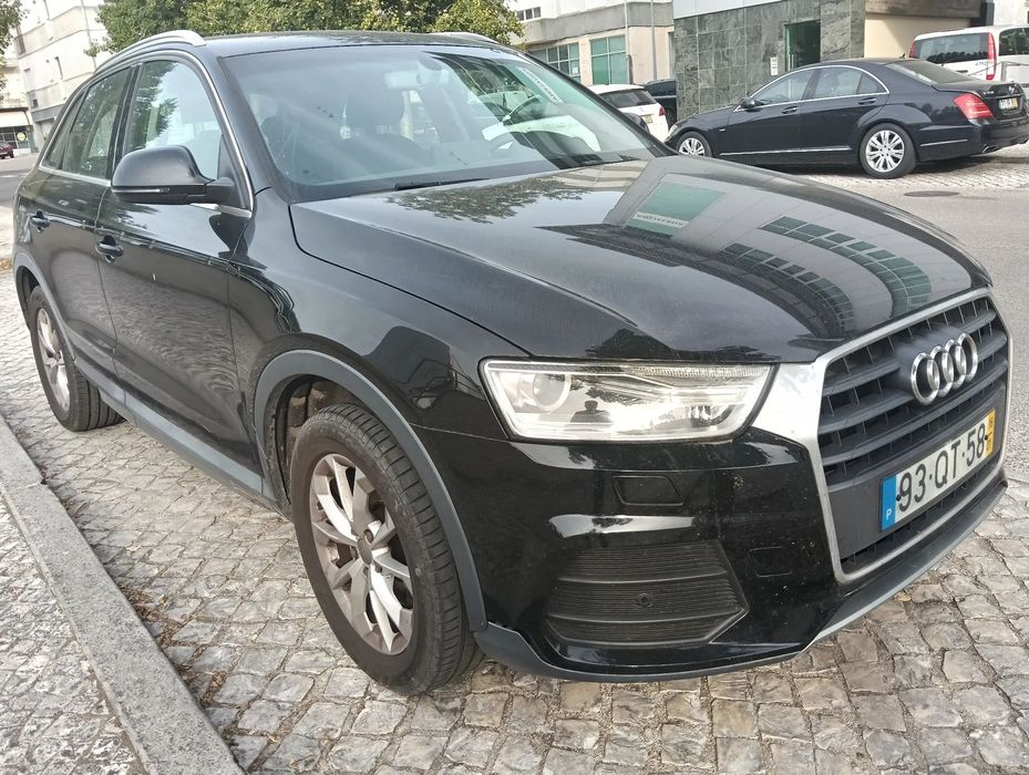 Audi Q3 2.0 TDi Business Line S-line