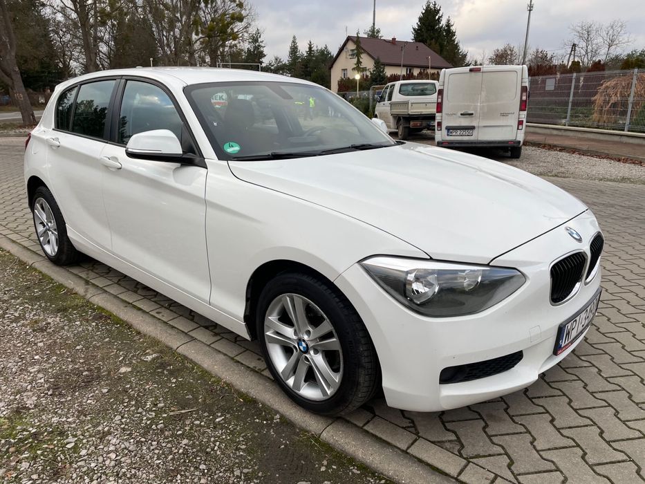BMW 116i 2011r Biała Super Stan Opony Zimowe