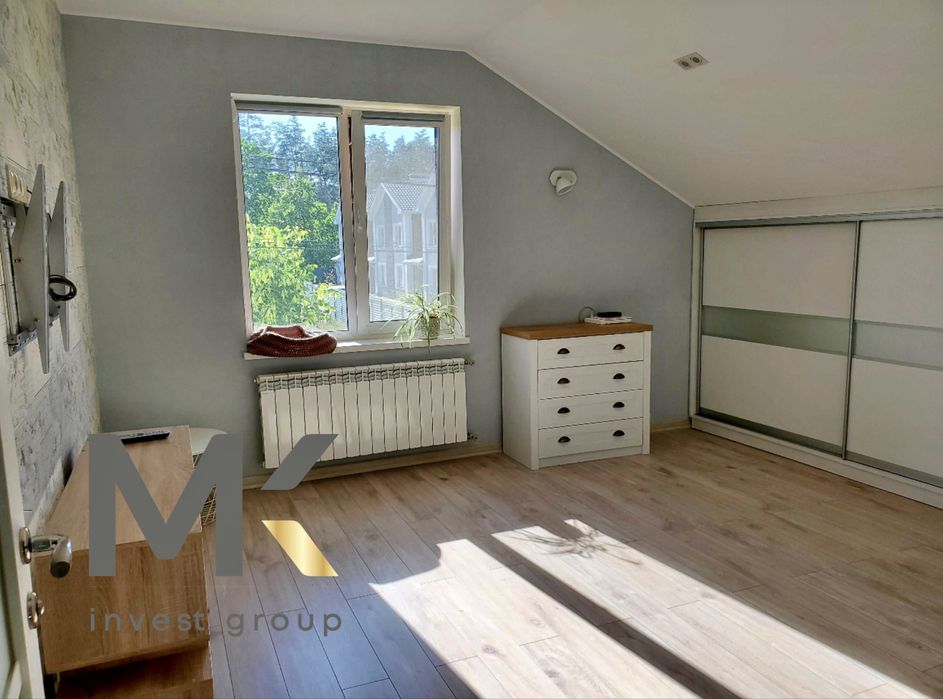 Будинок з ремонтом , басейном та банею. Лісова Буча. Продаж без %