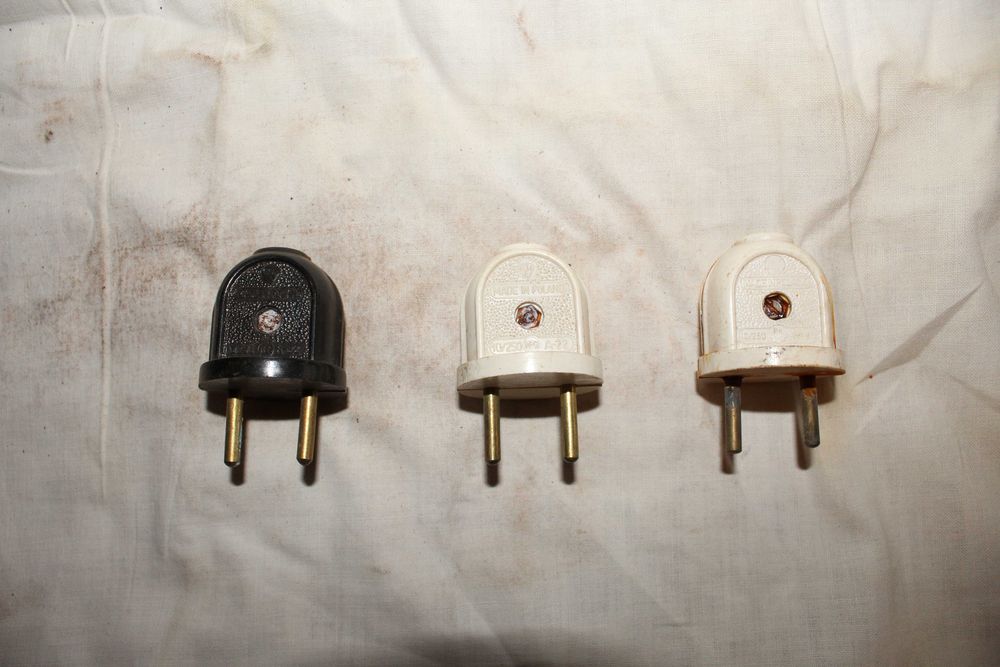 Wtyczki PRL Made in Poland