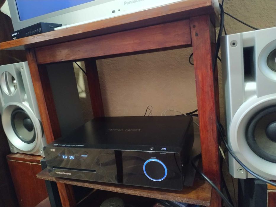 б\у HiFi-  ресив.Harman Kardon \300w 6-8om\нов.пульт\\HDMi\USB