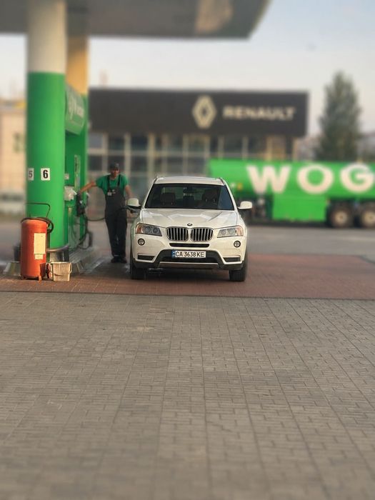 Продам БМВ х3 F 25 2012
