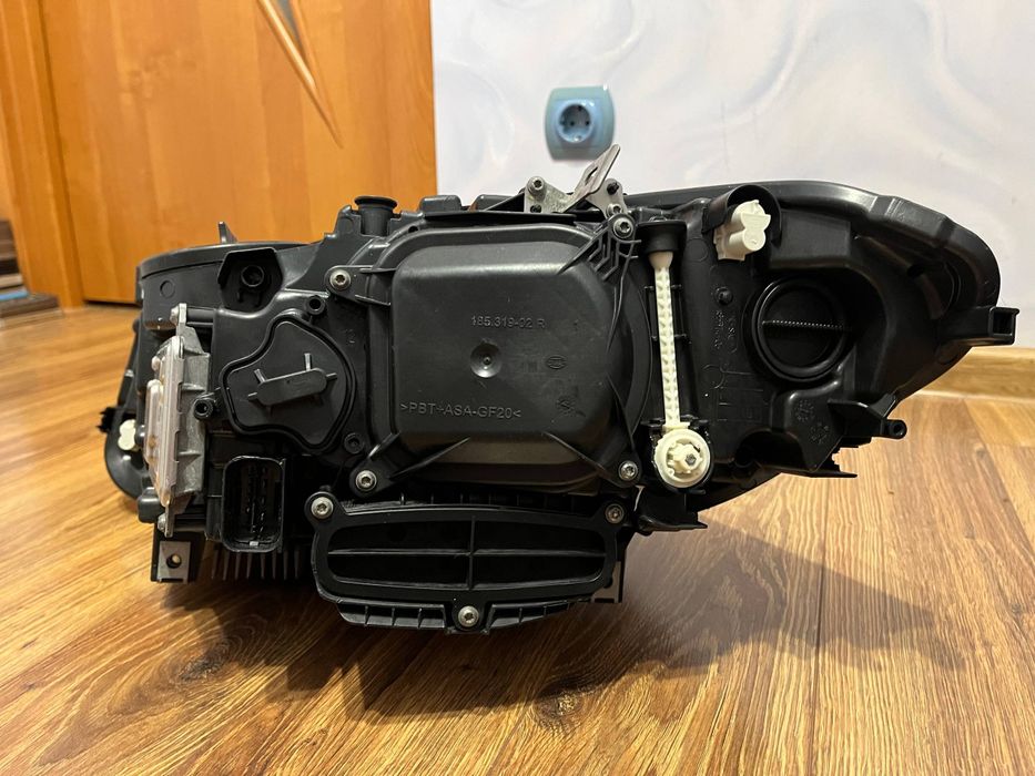 Фара BMW f10 facelift adaptive