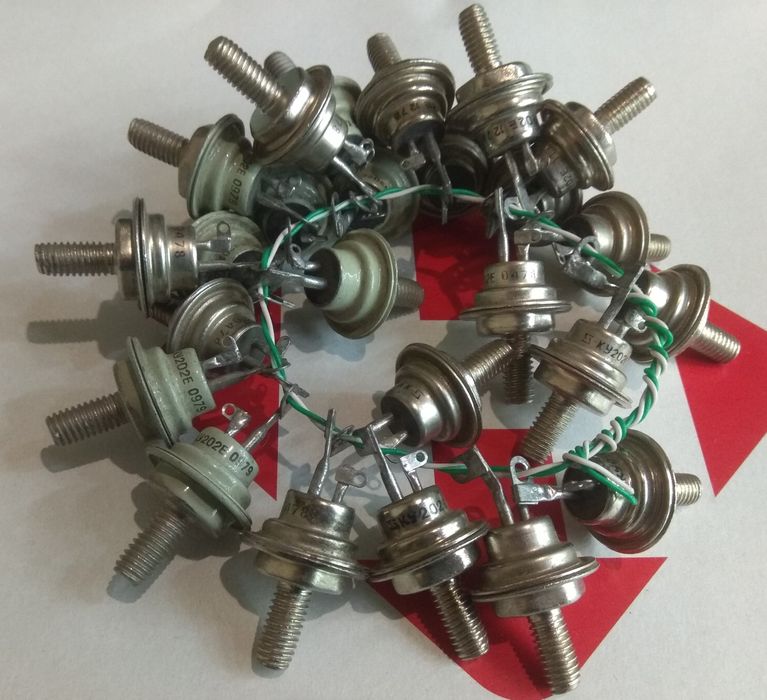 Продам Тиристори КУ 202 А, Е, Ж, И