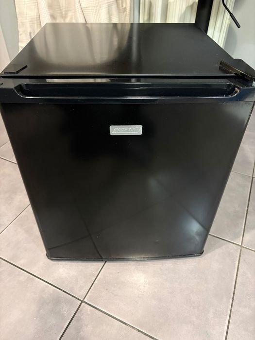 Mała lodówka MPM