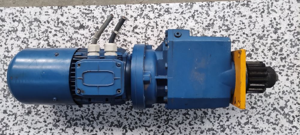 Silnik Aeg 0,37 kw z reduktorem 1360 obrotów