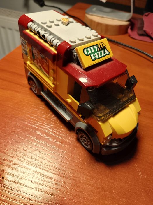 LEGO foodtrack 60150