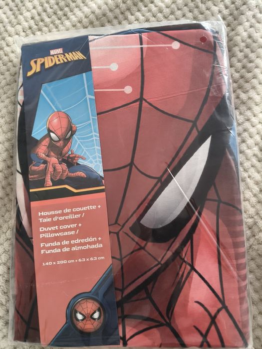 Capa de edredão nova