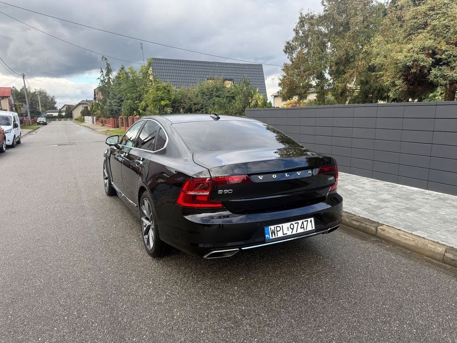 Volvo S90
