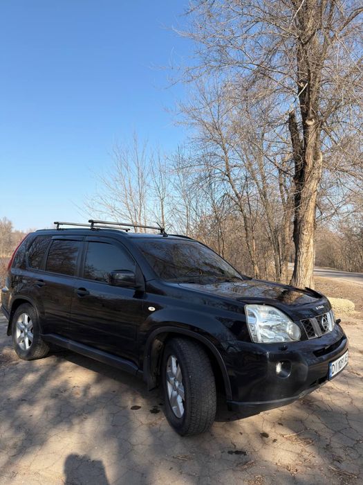 Nissan X-TRAIL  перша реєстрація 2013,
