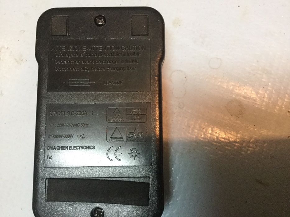 Regulador de luz de chão