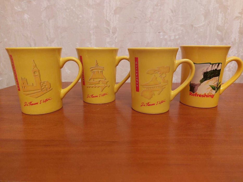 Коллекционные чашки "Lipton".