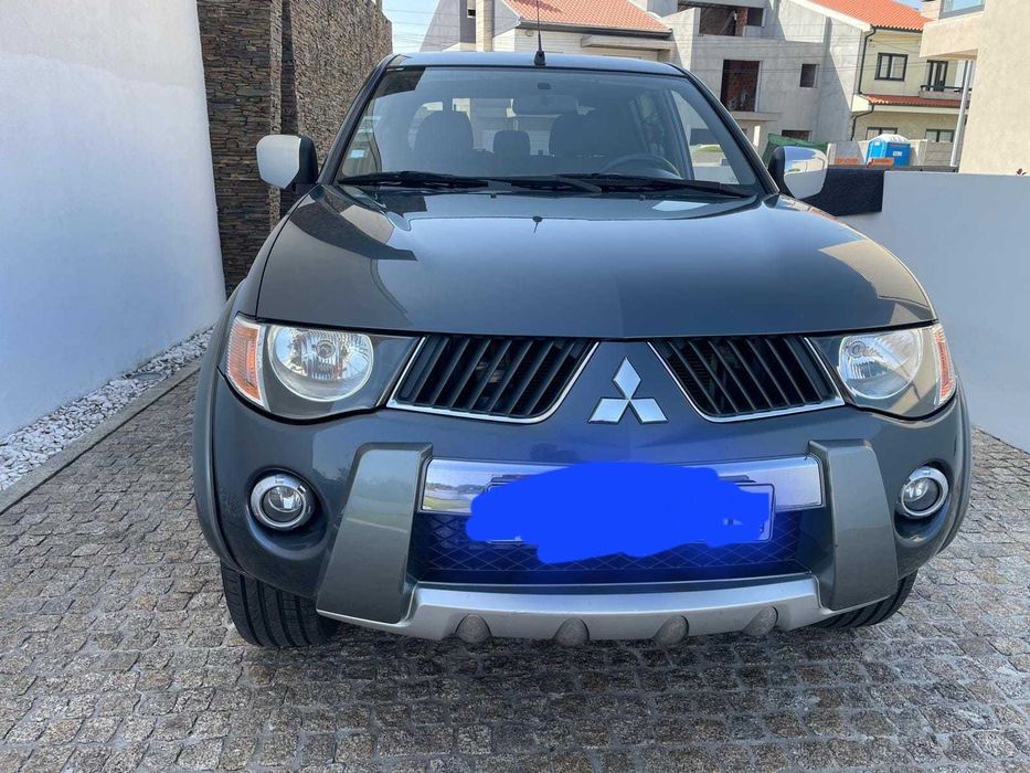 Mitsubishi stracar