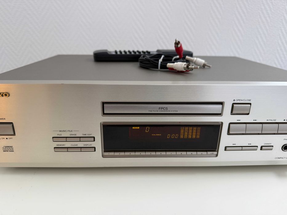 ONKYO DX-7511 CD Odtwarzacz Top Class