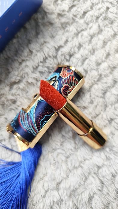 Pomadka, szminka, czerwień mat, koreańskie kosmetyki, prezent