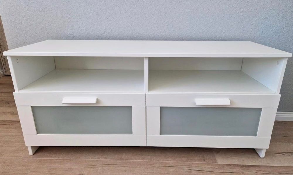 Móvel tv Brimnes branco 120x41x53 + placa de vidro cm otimo estado