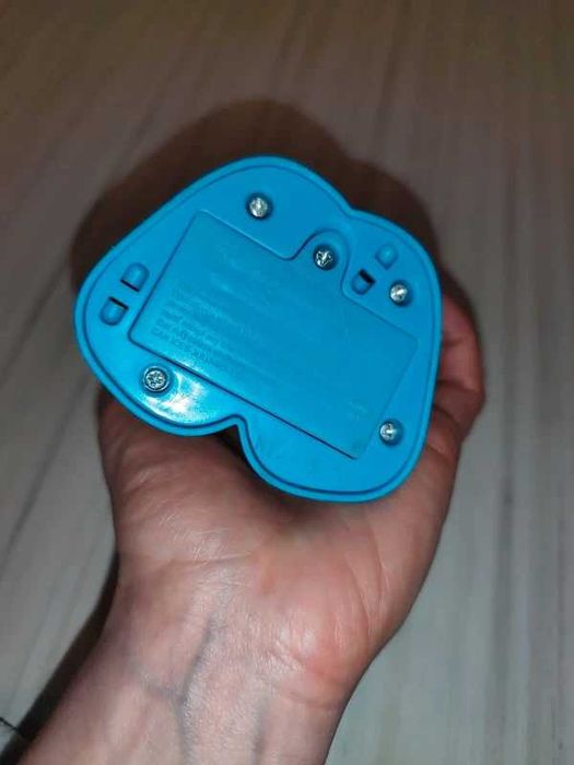 Interaktywny robot BeBo od marki Fisher Price.