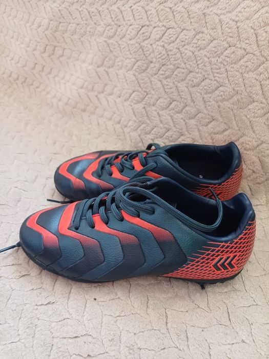 Продам сороконожки 35 размер