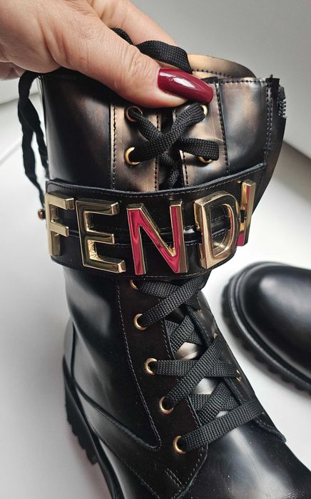 FENDI  luksusowe botki roz 41 skóra naturalna