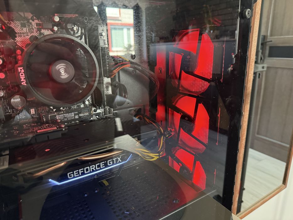 Stanowisko komputerowe gamingowe