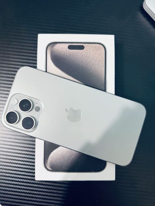 Iphone 15 pro max 256gb, natural titanium