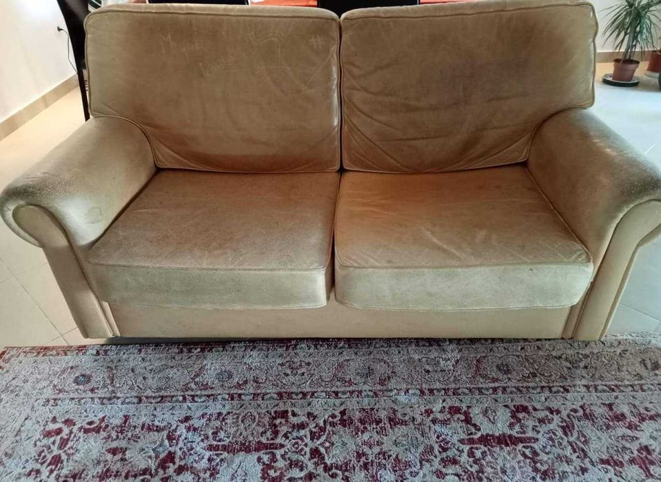 Sofá cama , dois lugares