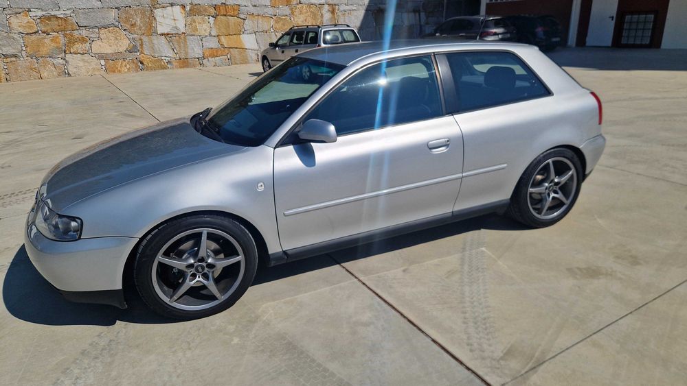 Audi A3 3 portas cinzento 1999