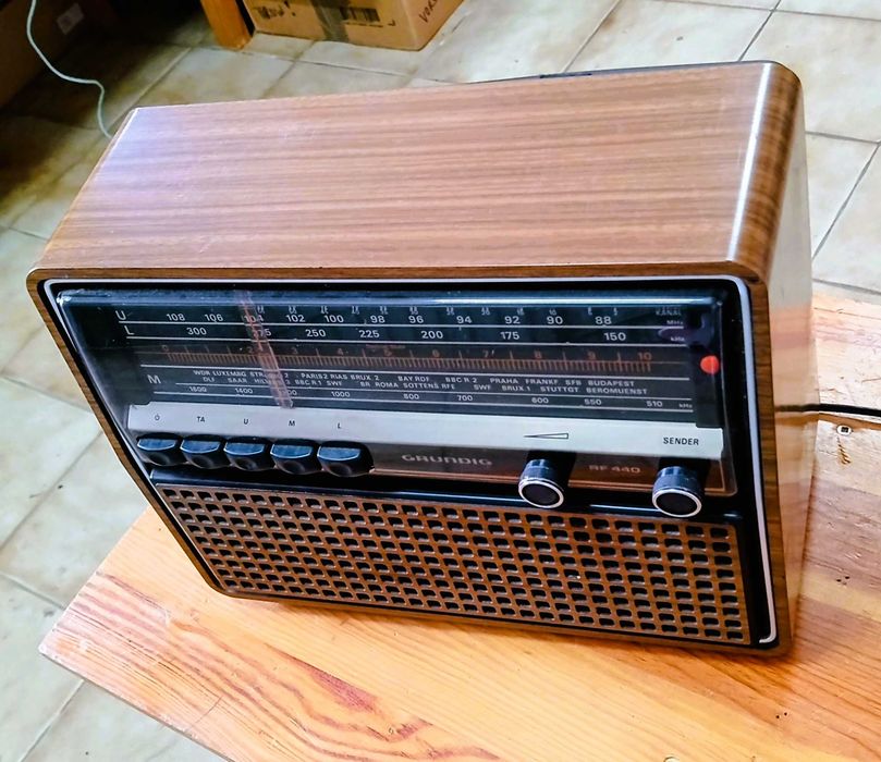 Radio Grundig RF 440