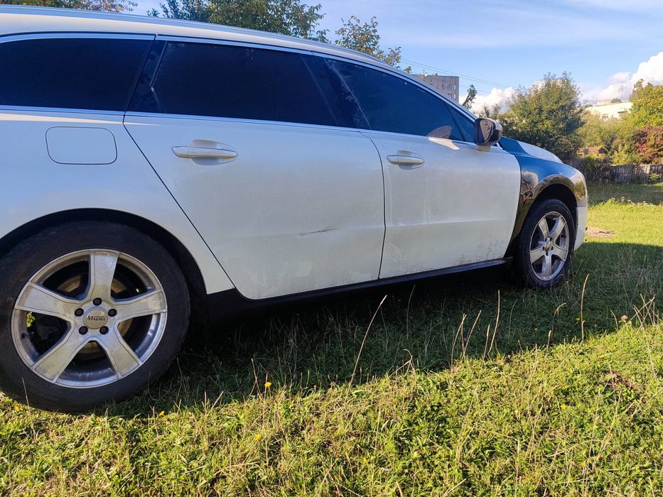 Peugeot 508 sw 2011