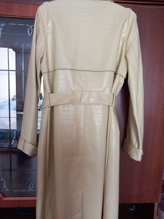 Еко кожа плащ  / тренч