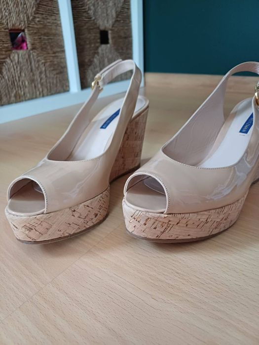 Buty na koturnie Stuart Weitzman