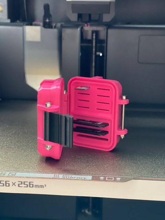 Caixa Resistente para Cartões SD