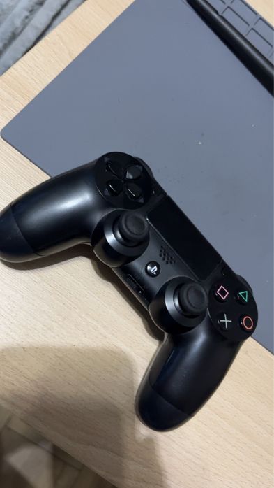 Naprawa driftu analogów PS4 / PS5 / Xbox – wymiana na TMR