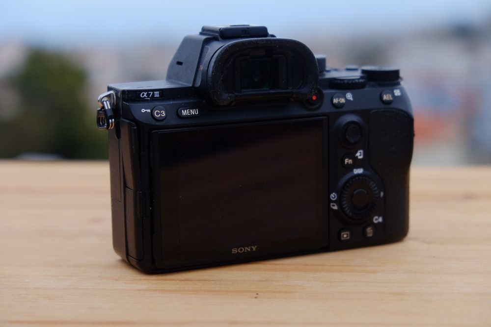Sony A7iii com caixa