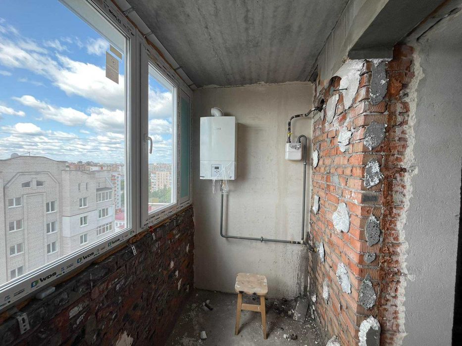 Трикімнатна в новому обжитому будинку Виставка